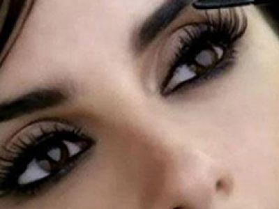 Penélope Cruz reklamuje sztuczne rzęsy. Gwiazdy, media i reklama.